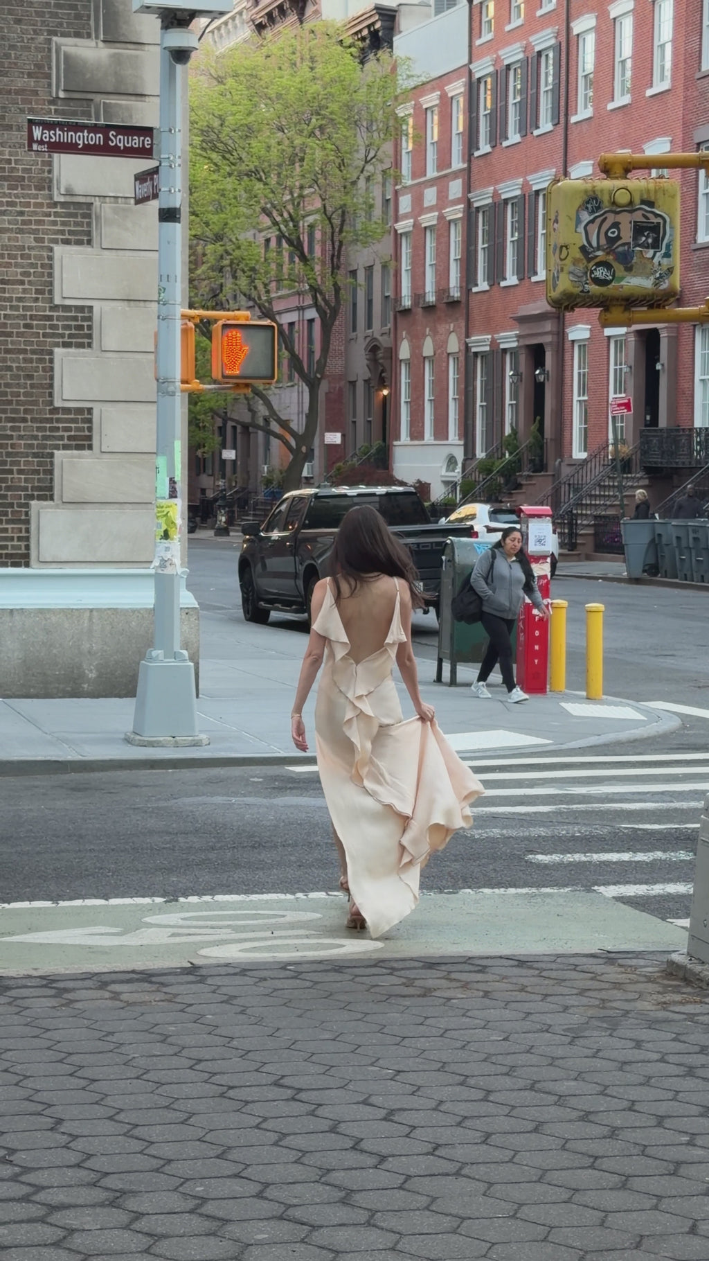 Lexington Gown in Peachy Crème